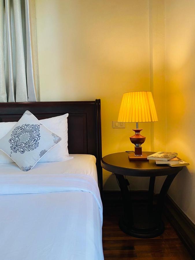 Luang Prabang Maison Vongprachan & Travel Hotel Екстериор снимка