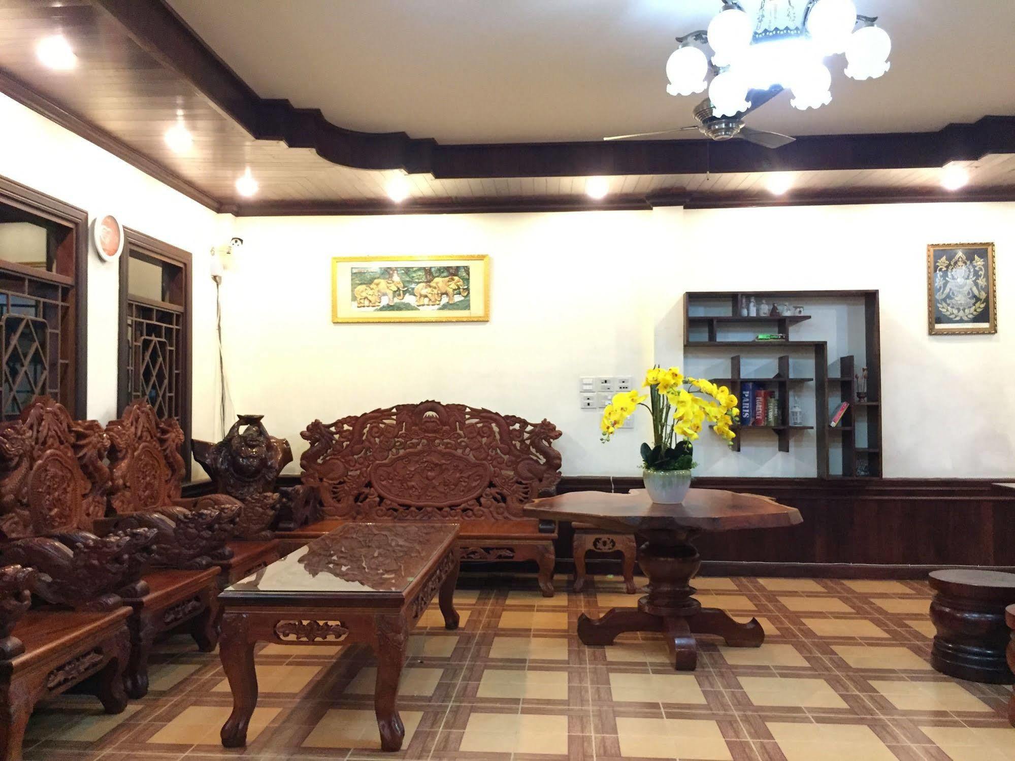 Luang Prabang Maison Vongprachan & Travel Hotel Екстериор снимка