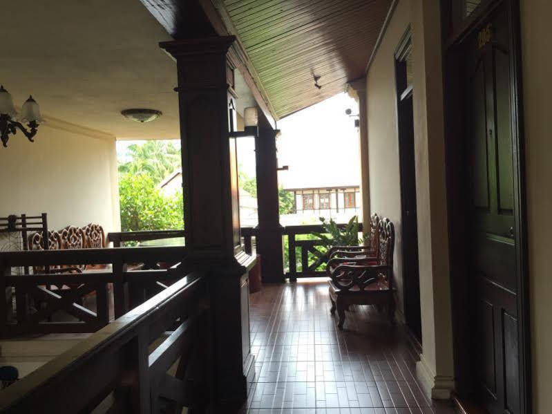 Luang Prabang Maison Vongprachan & Travel Hotel Екстериор снимка